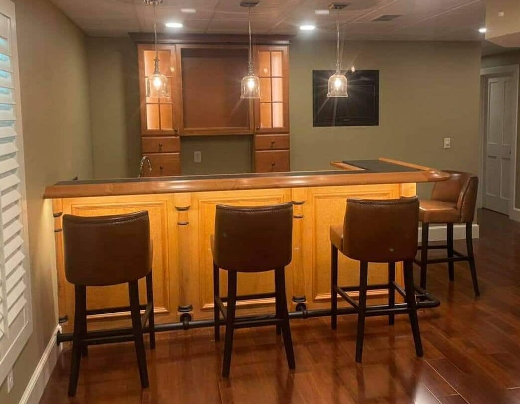 5 Tips for Choosing the Right Hardwood Species for Your Custom Bar -  Hardwoods Incorporated